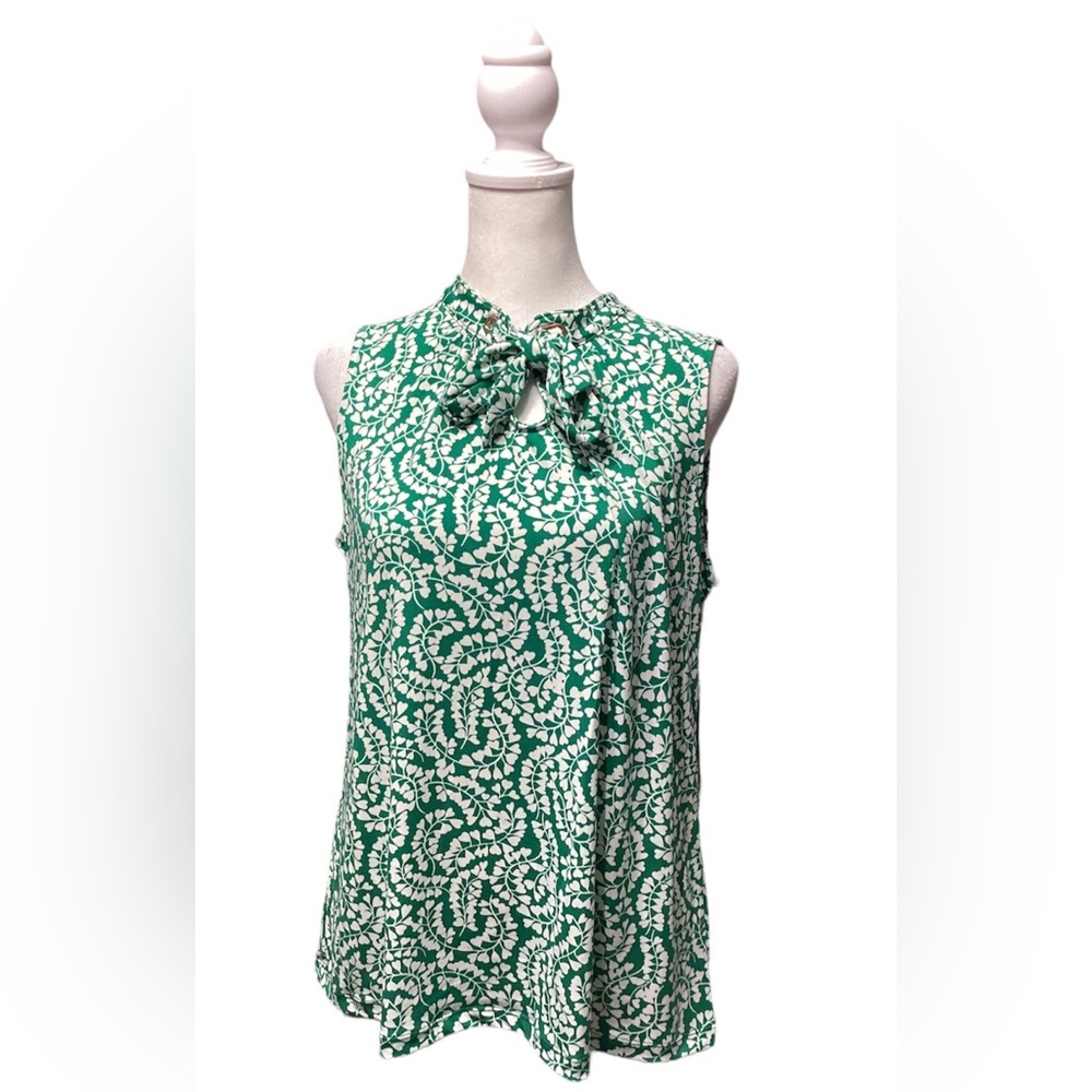 NWT Liz Claiborne Sleeveless Blouse